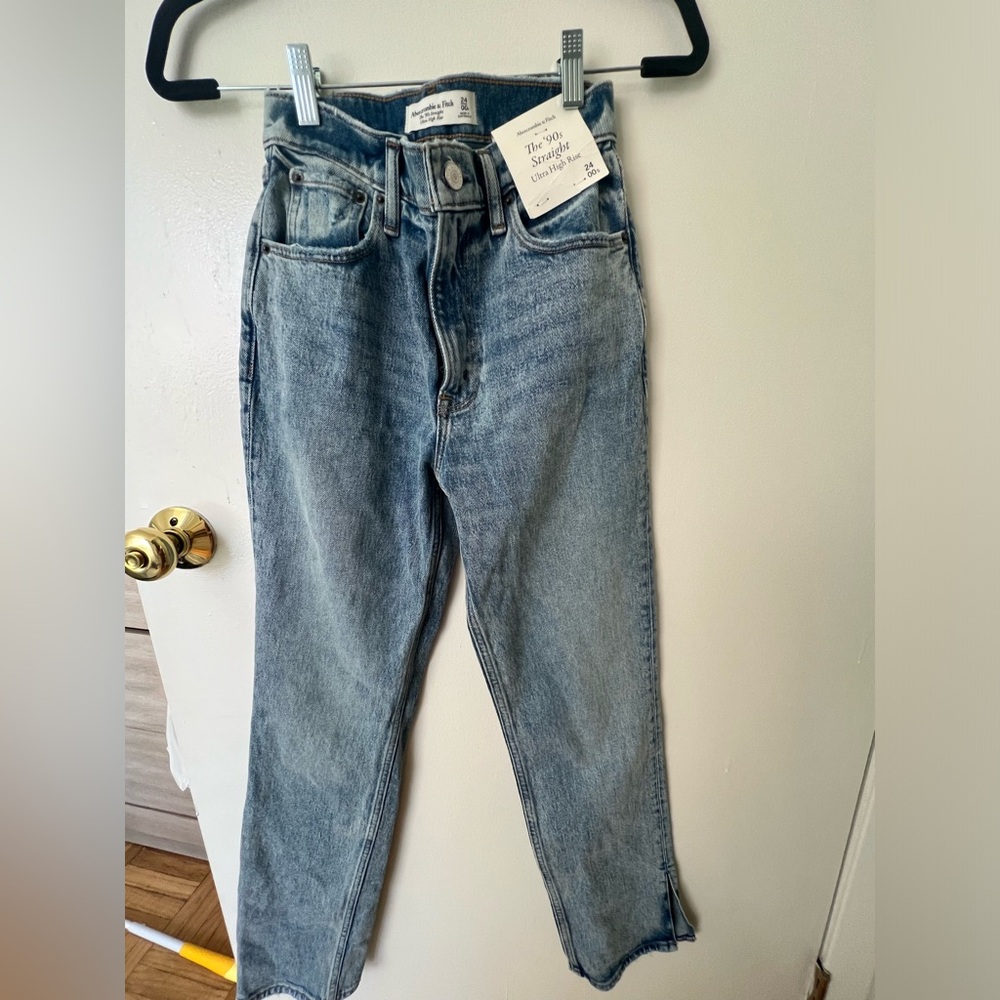 NWT Abercrombie &fitch the 90s straight ultra high rise